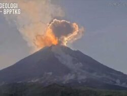 Gunung Merapi Erupsi Muntahkan Awan Panas Sejauh 1.000 Meter